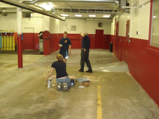 8/26/08 Painting Engine & Truck Bays