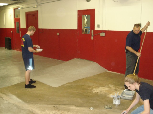 8/26/08 Painting Engine & Truck Bay